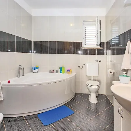 Vakantiehuis 3 Bedroom Pet Friendly In